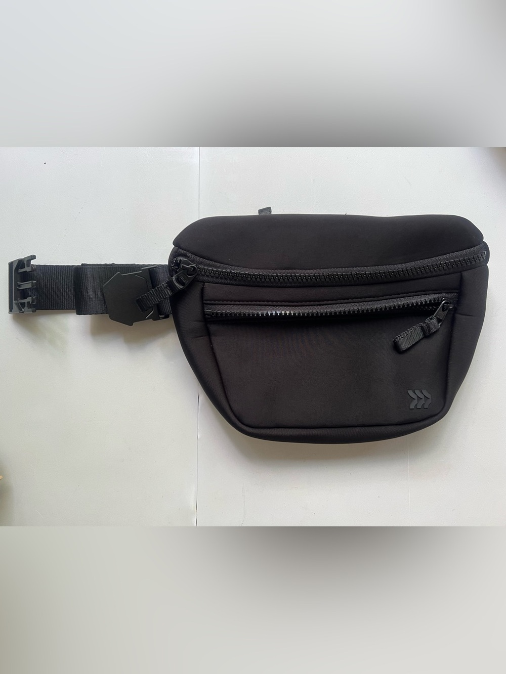 Premium Belt Bag - All In Motion™ Black - Picture 3 of 4